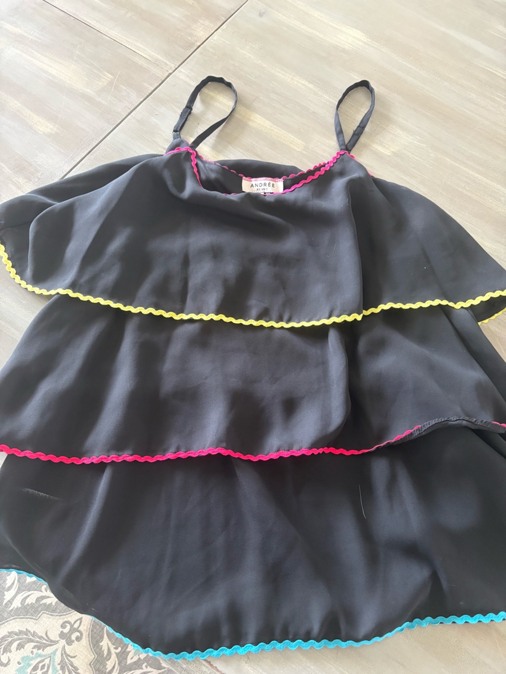 ANDREÉ BY UNIT Black Top with Hot Pink Trim